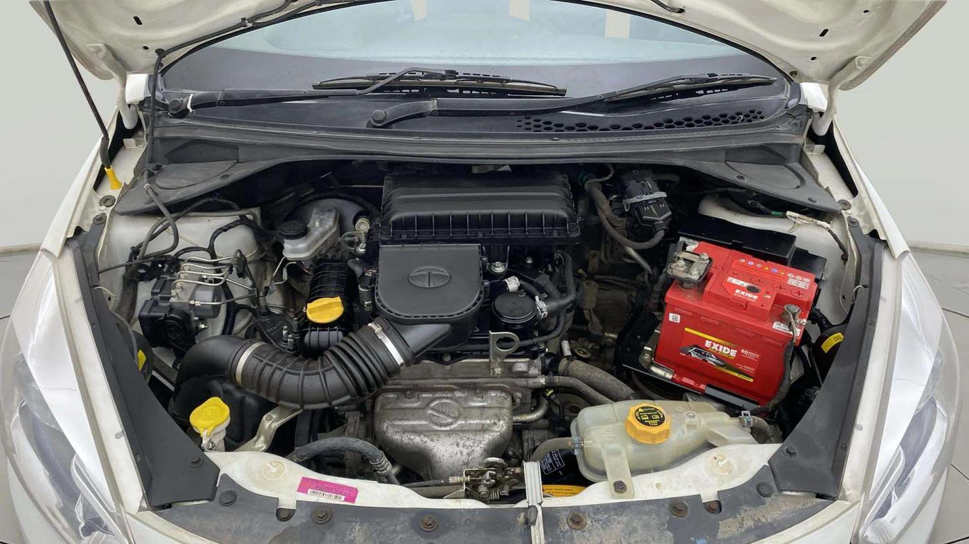 2019 Tata Tiago XZ PETROL, Petrol, Manual, 23,798 km, Engine View