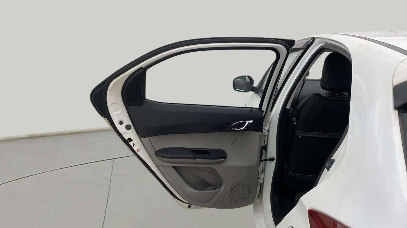 2019 Tata Tiago XZ PETROL, Petrol, Manual, 23,798 km, LHS Rear Door