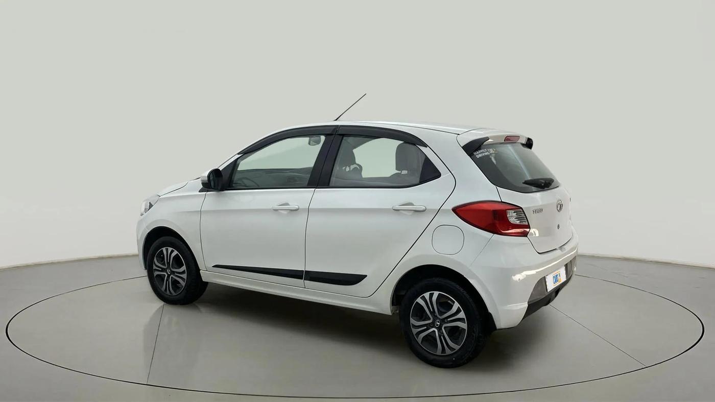 2019 Tata Tiago XZ PETROL, Petrol, Manual, 23,798 km, Left Back Diagonal