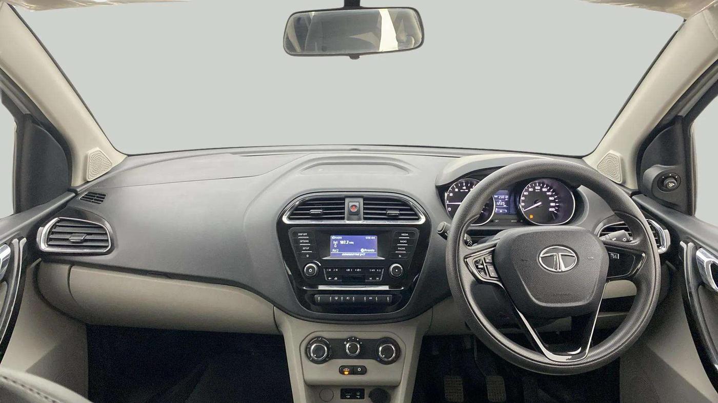 2019 Tata Tiago XZ PETROL, Petrol, Manual, 23,798 km, Dashboard