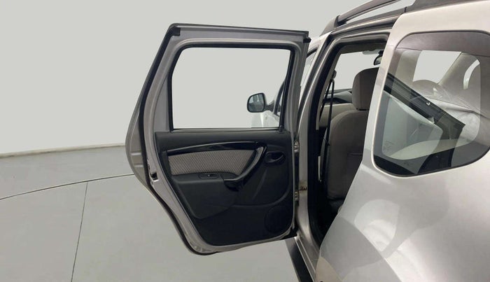 2015 Renault Duster RXL PETROL, Petrol, Manual, 14,748 km, LHS Rear Door