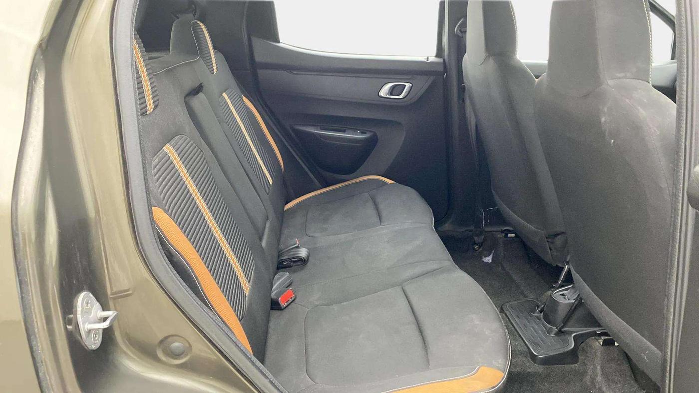 2021 Renault Kwid CLIMBER 1.0 AMT (O), Petrol, Automatic, 33,441 km, Right Side Rear Door Cabin