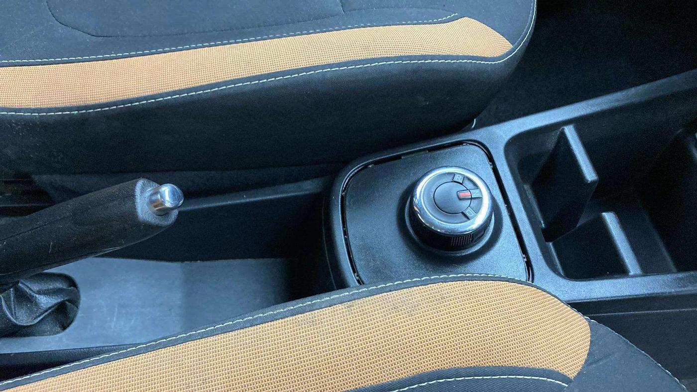 2021 Renault Kwid CLIMBER 1.0 AMT (O), Petrol, Automatic, 33,441 km, Gear Lever