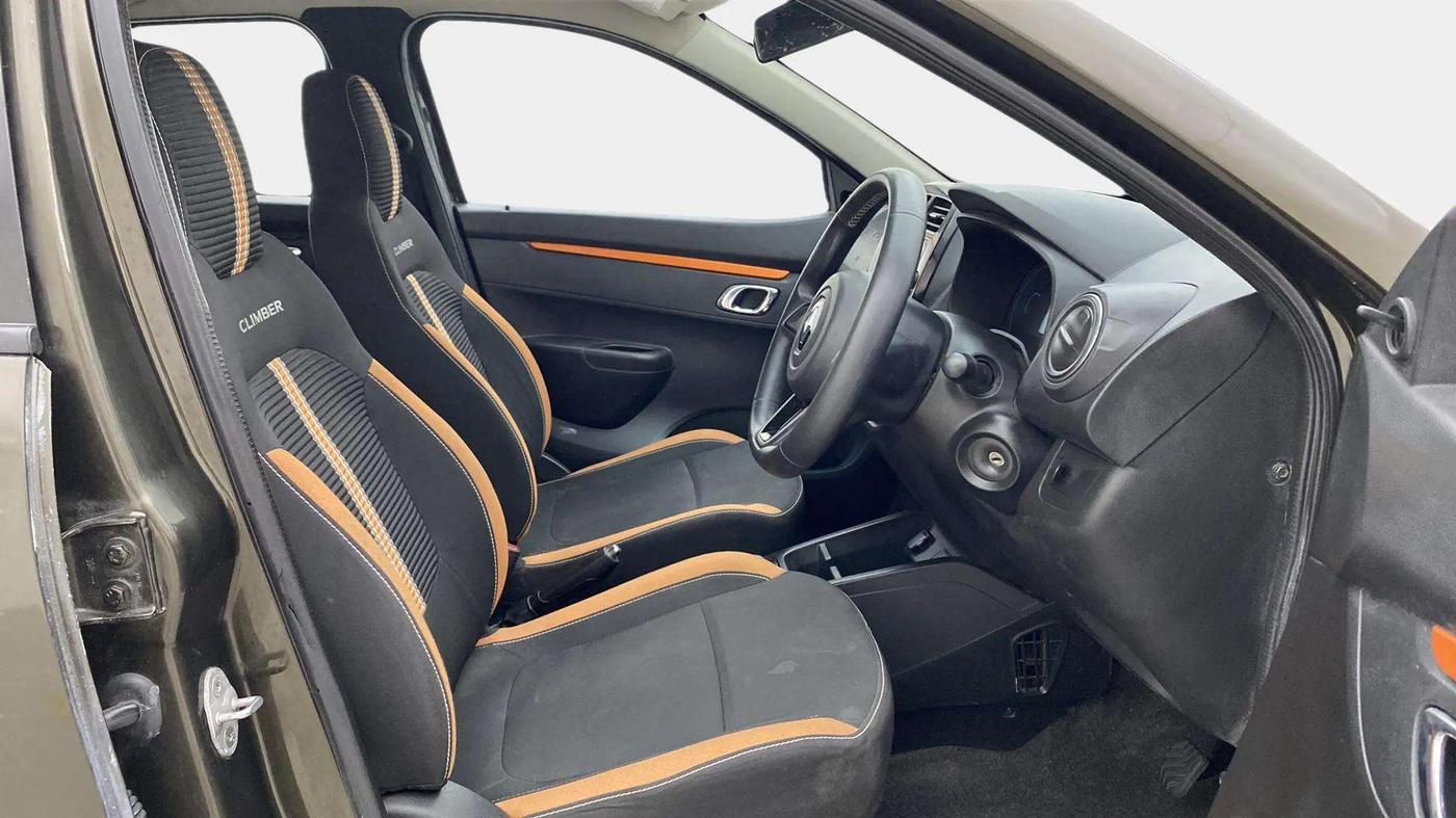2021 Renault Kwid CLIMBER 1.0 AMT (O), Petrol, Automatic, 33,441 km, Right Side Front Door Cabin