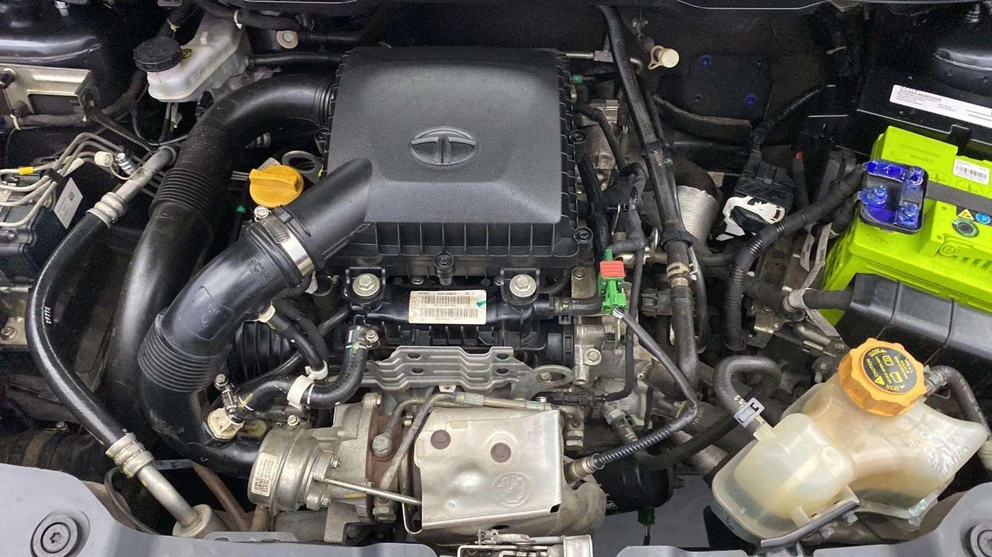 2019 Tata NEXON XT PLUS PETROL, Petrol, Manual, 20,977 km, Open Bonet