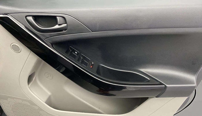 2019 Tata NEXON XT PLUS PETROL, Petrol, Manual, 20,977 km, Driver Side Door Panels Control
