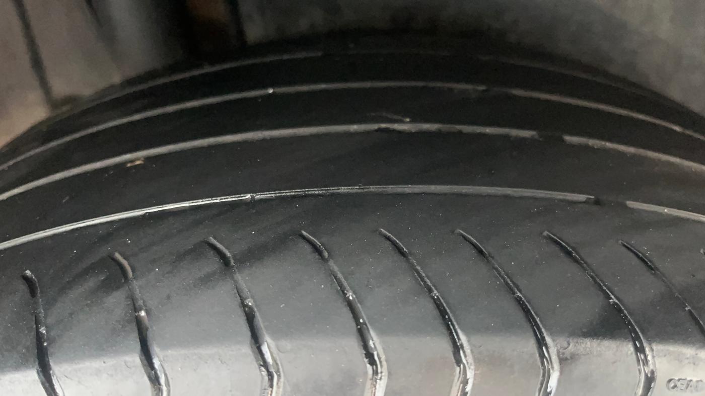 2017 Maruti S Cross ZETA 1.3, Diesel, Manual, 63,757 km, Right Rear Tyre Tread