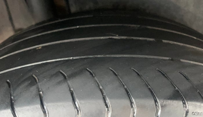 2017 Maruti S Cross ZETA 1.3, Diesel, Manual, 63,631 km, Right Rear Tyre Tread