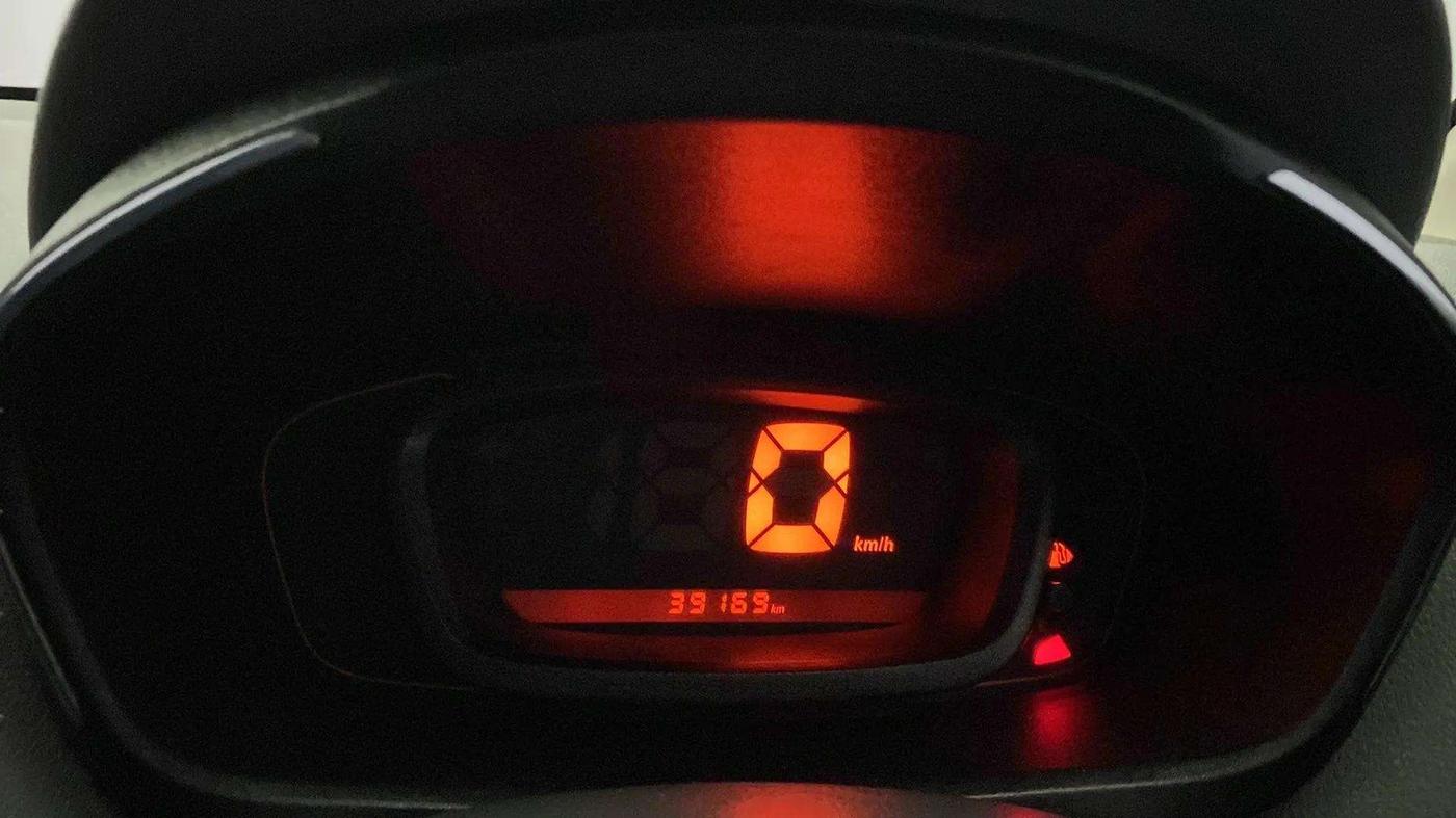 2016 Renault Kwid RXT 0.8 (O), Petrol, Manual, 39,153 km, Odometer Image