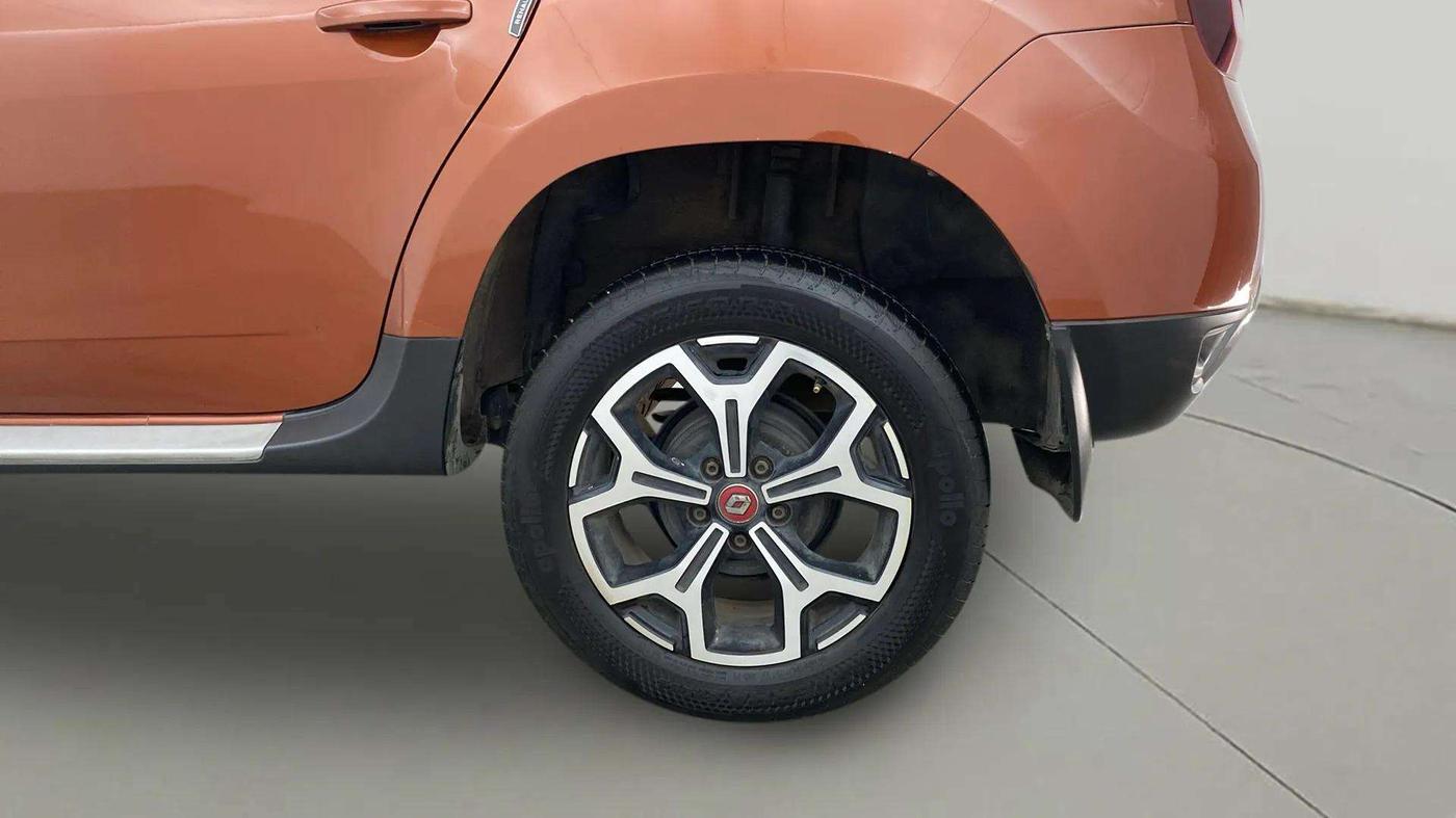 2020 Renault Duster RXZ 1.3 TURBO PETROL CVT, Petrol, Automatic, 56,420 km, Left Rear Wheel