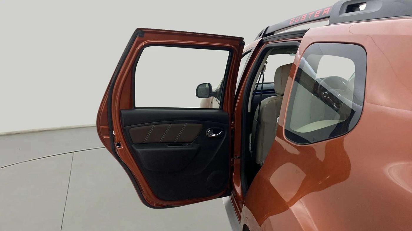 2020 Renault Duster RXZ 1.3 TURBO PETROL CVT, Petrol, Automatic, 56,420 km, LHS Rear Door