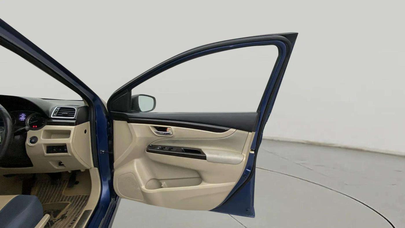 2018 Maruti Ciaz ALPHA 1.4 PETROL, Petrol, Manual, 84,347 km, RHS Front Door