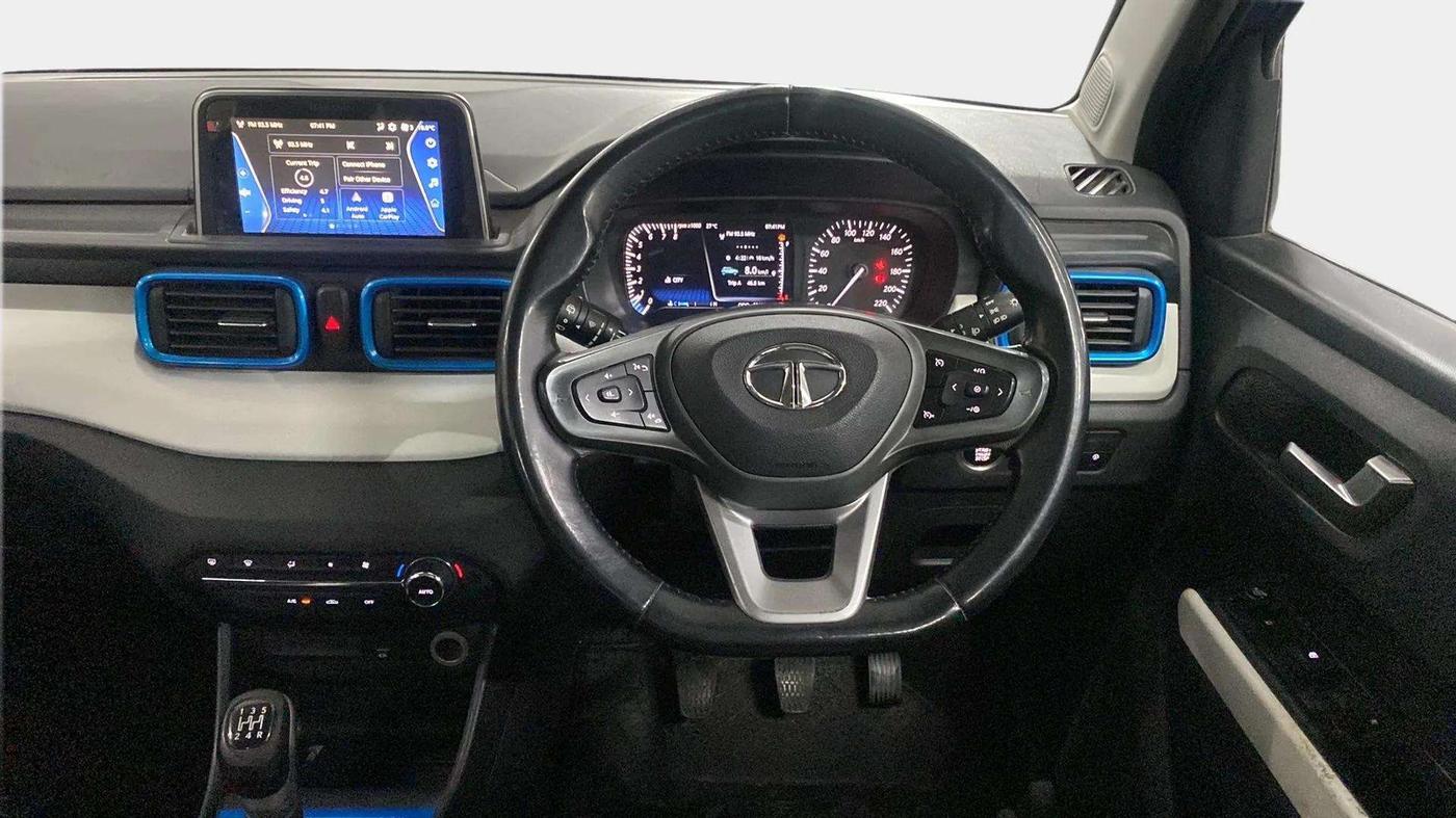 2021 Tata PUNCH CREATIVE  1.2 RTN DUAL TONE, Petrol, Manual, 22,630 km, Steering Wheel Close Up