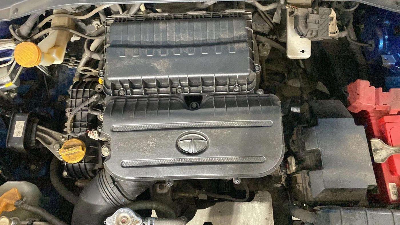 2021 Tata PUNCH CREATIVE  1.2 RTN DUAL TONE, Petrol, Manual, 22,630 km, Open Bonet