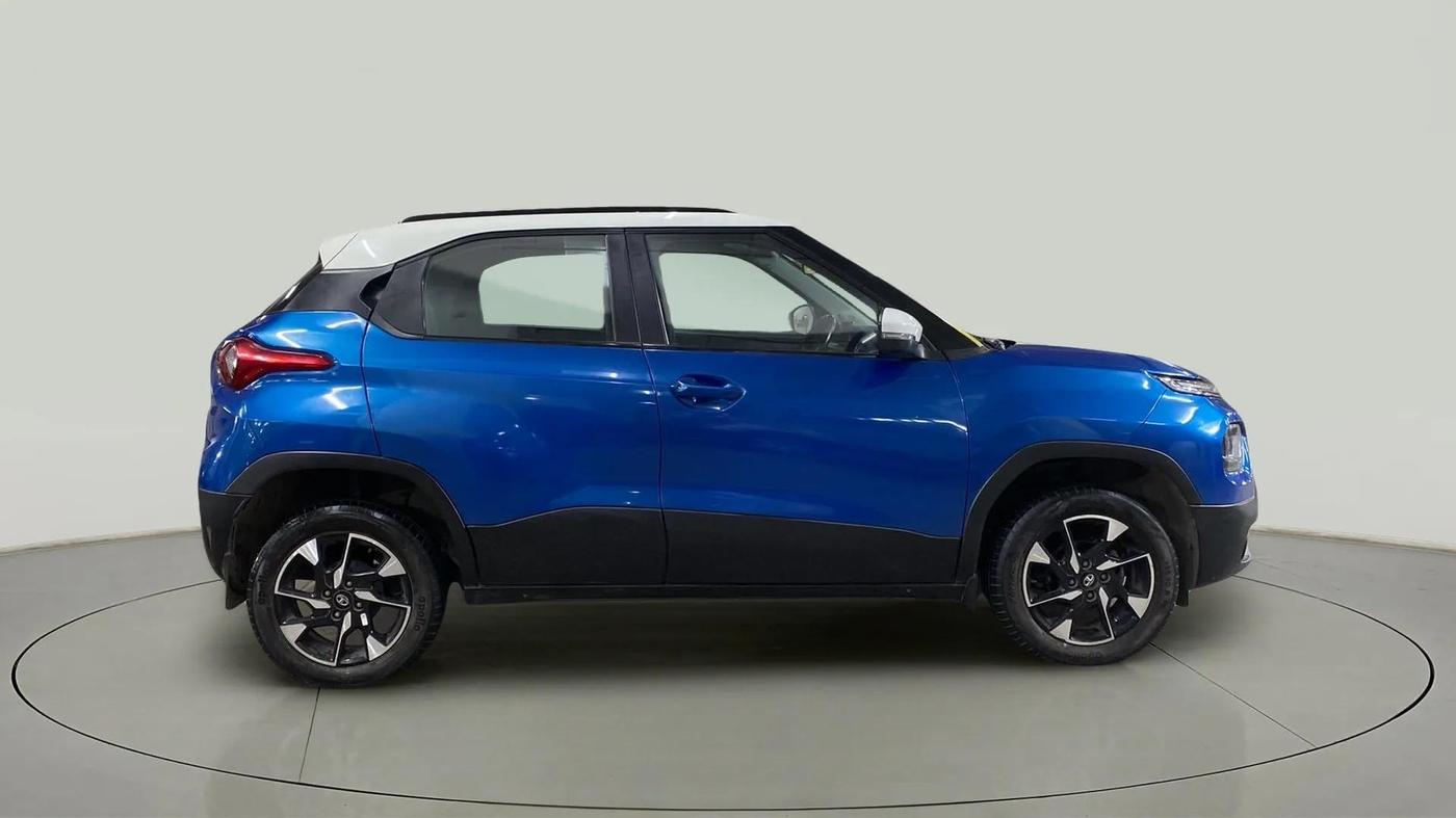 2021 Tata PUNCH CREATIVE  1.2 RTN DUAL TONE, Petrol, Manual, 22,630 km, Right Side View