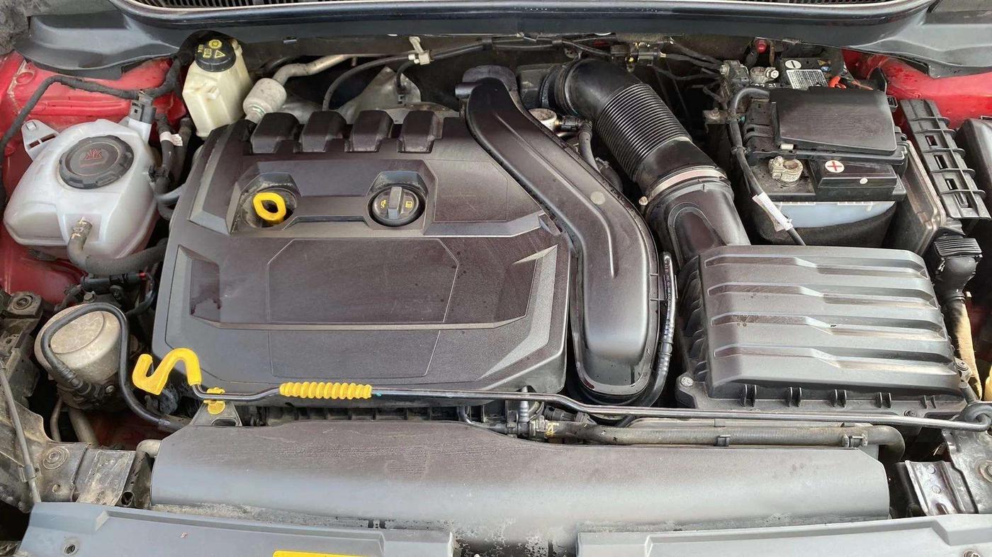 2021 Skoda KUSHAQ STYLE 1.5L TSI DSG, Petrol, Automatic, 49,553 km, Engine View