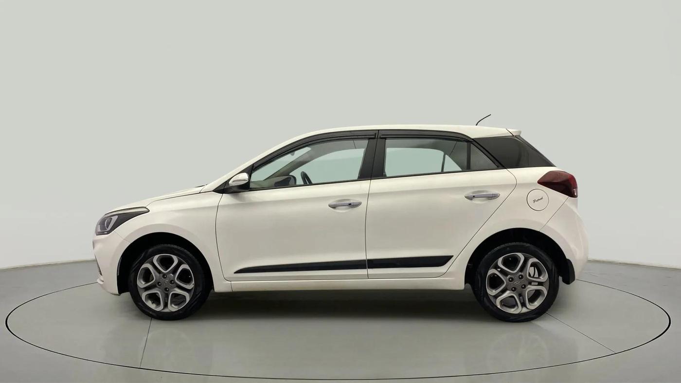 2018 Hyundai Elite i20 ASTA 1.2 (O), Petrol, Manual, 27,925 km, Left Side