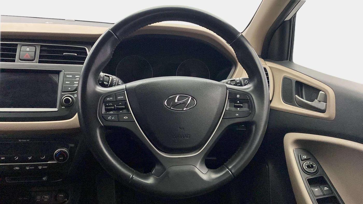 2018 Hyundai Elite i20 ASTA 1.2 (O), Petrol, Manual, 27,925 km, Steering Wheel Close Up