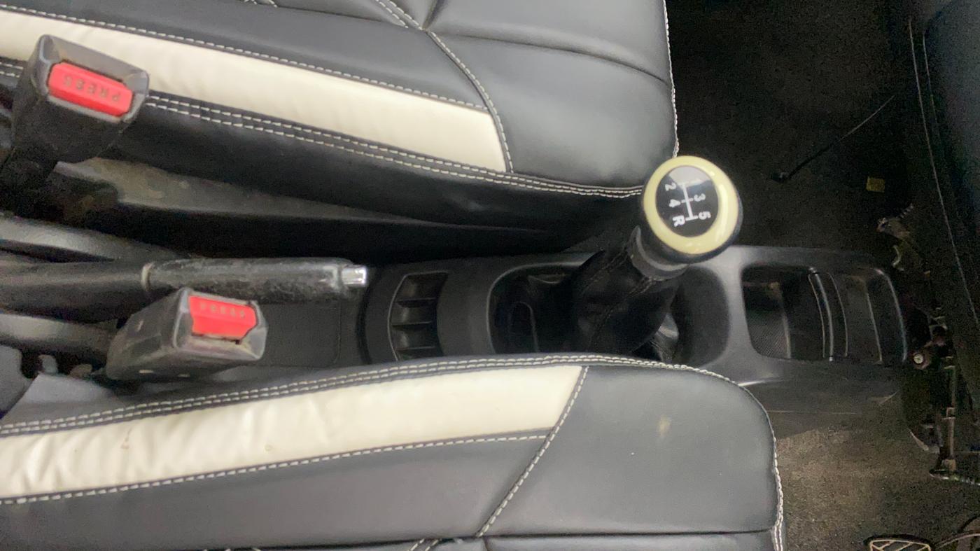 2014 Maruti Wagon R Stingray VXI, CNG, Manual, 1,31,731 km, Gear Lever