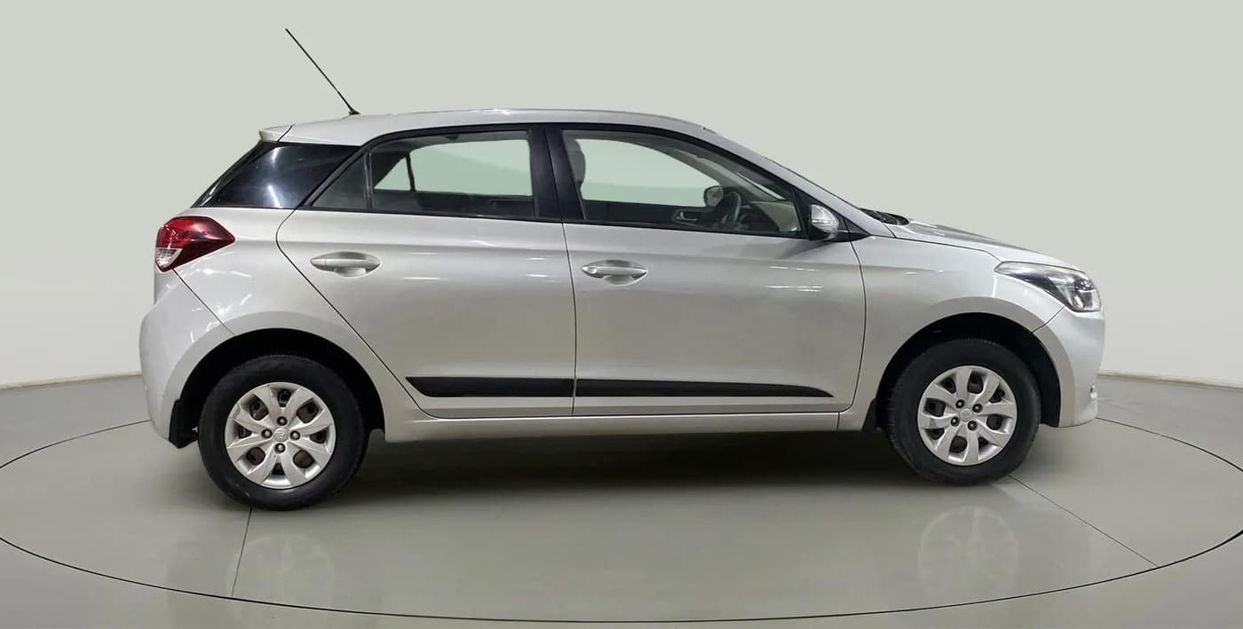 2016 Hyundai Elite i20 SPORTZ 1.2, Petrol, Manual, 12,007 km, Right Side View