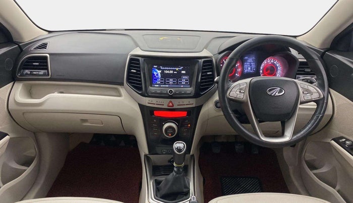 2021 Mahindra XUV300 W8 (O) 1.2 PETROL, Petrol, Manual, 27,218 km, Dashboard