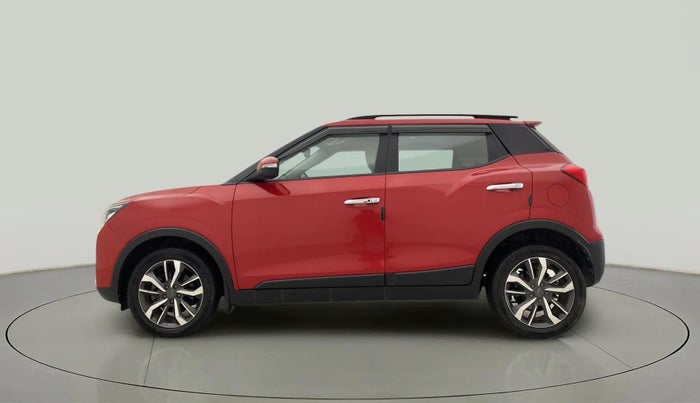 2021 Mahindra XUV300 W8 (O) 1.2 PETROL, Petrol, Manual, 27,218 km, Left Side