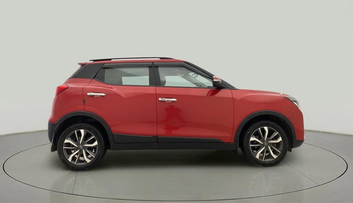 2021 Mahindra XUV300 W8 (O) 1.2 PETROL, Petrol, Manual, 27,218 km, Right Side View