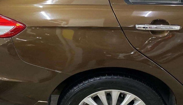 2015 Maruti Ciaz ZXI AT, Petrol, Automatic, 41,101 km, Right quarter panel - Paint has minor damage