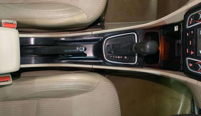 2015 Maruti Ciaz ZXI AT, Petrol, Automatic, 41,101 km, Gear Lever