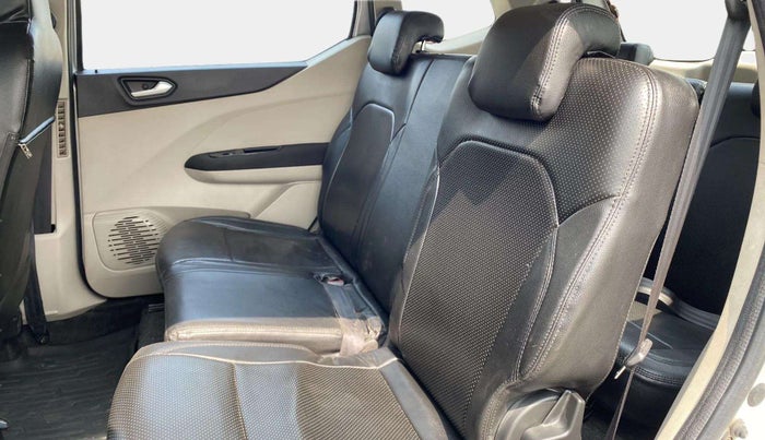 2019 Renault TRIBER RXZ, Petrol, Manual, 82,661 km, Right Side Rear Door Cabin