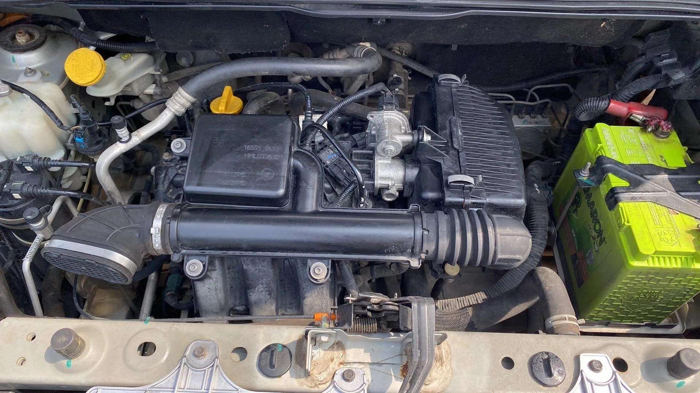 2019 Renault TRIBER RXZ, Petrol, Manual, 82,661 km, Engine View
