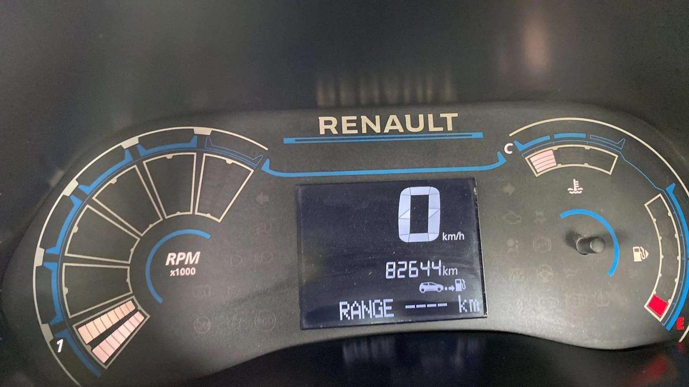 2019 Renault TRIBER RXZ, Petrol, Manual, 82,661 km, Odometer Image