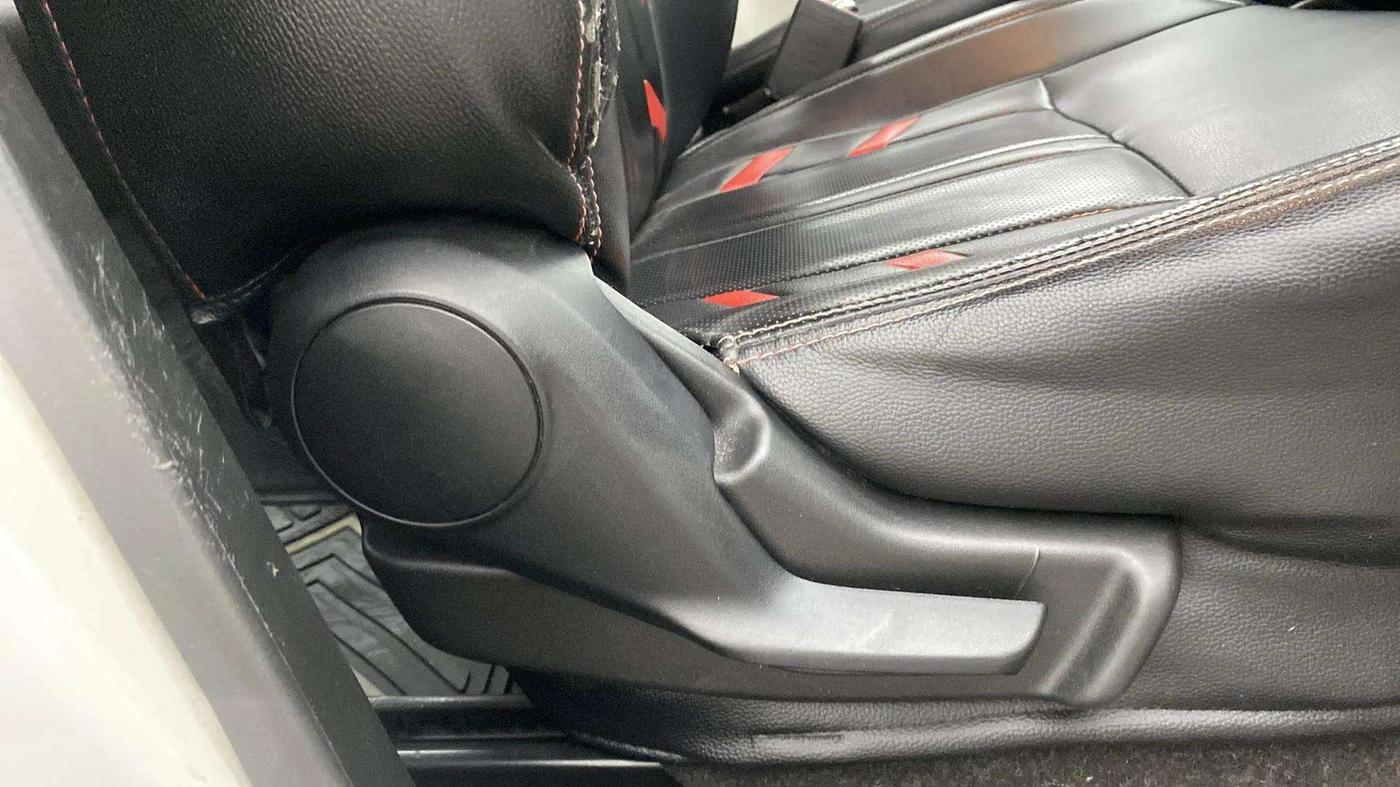 2019 Maruti IGNIS DELTA 1.2, Petrol, Manual, 59,017 km, Driver Side Adjustment Panel