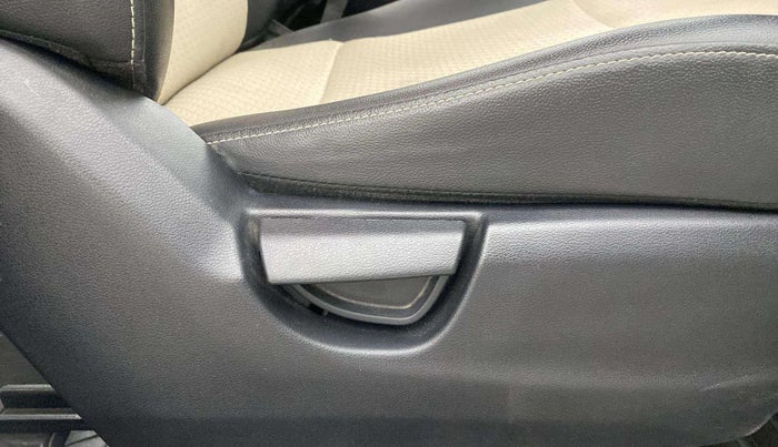 2019 Hyundai NEW SANTRO SPORTZ AMT, Petrol, Automatic, 37,144 km, Driver Side Adjustment Panel