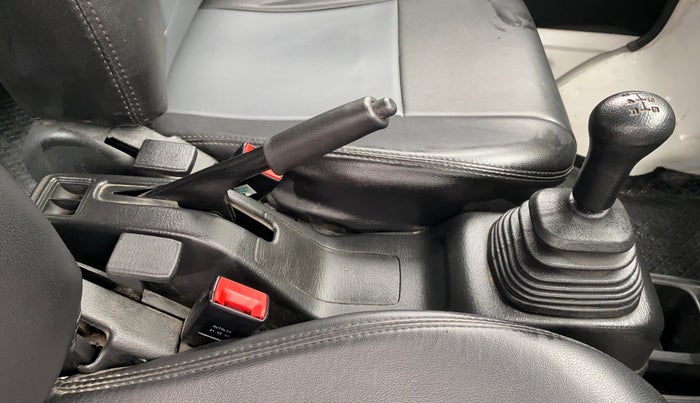 2022 Maruti Eeco 5 STR AC (O), Petrol, Manual, 14,671 km, Gear Lever