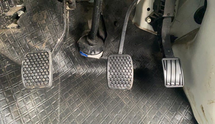 2022 Maruti Eeco 5 STR AC (O), Petrol, Manual, 14,671 km, Pedals