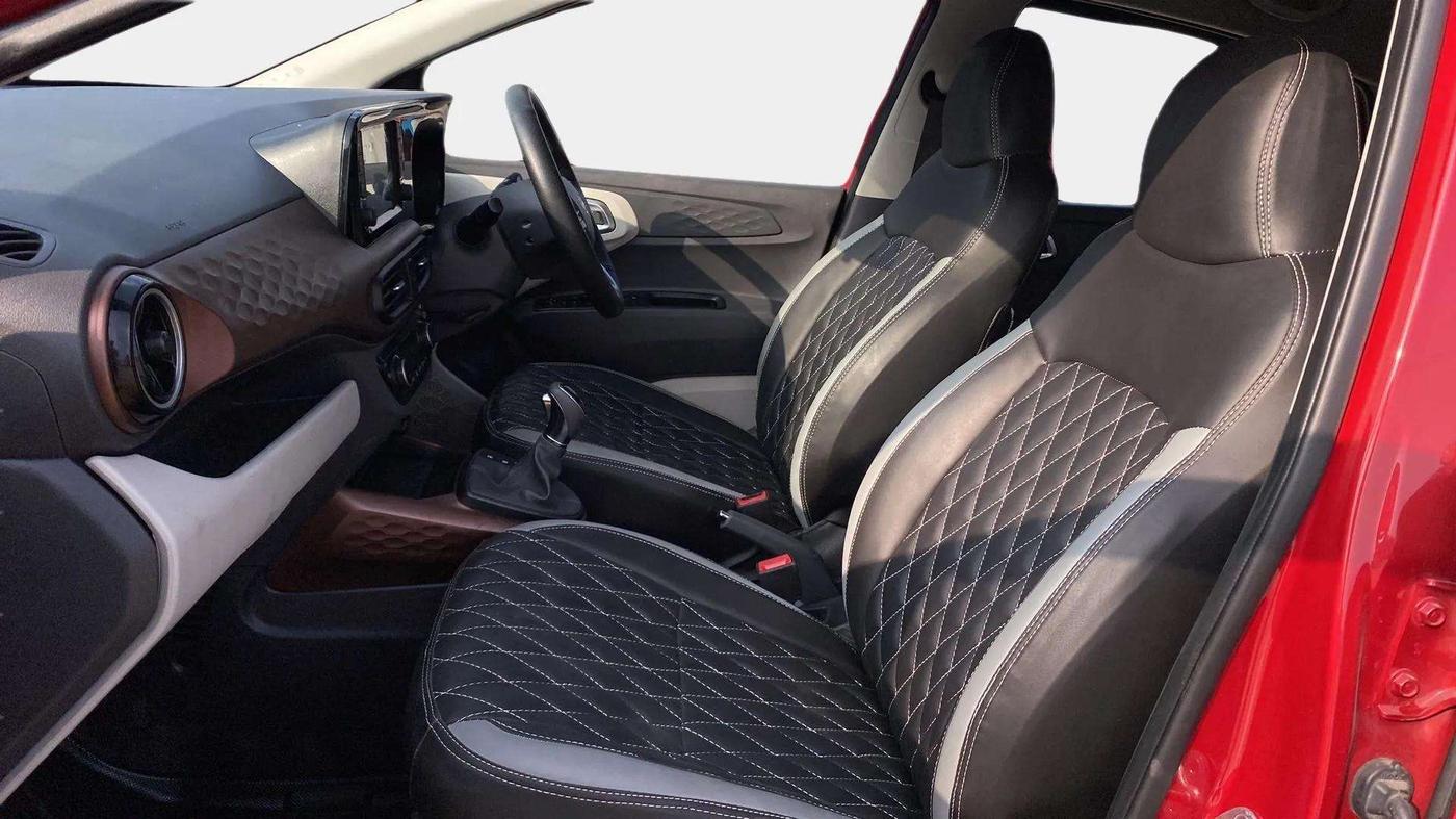 2023 Hyundai AURA SX PLUS 1.2 AMT, Petrol, Automatic, 10,604 km, Right Side Front Door Cabin