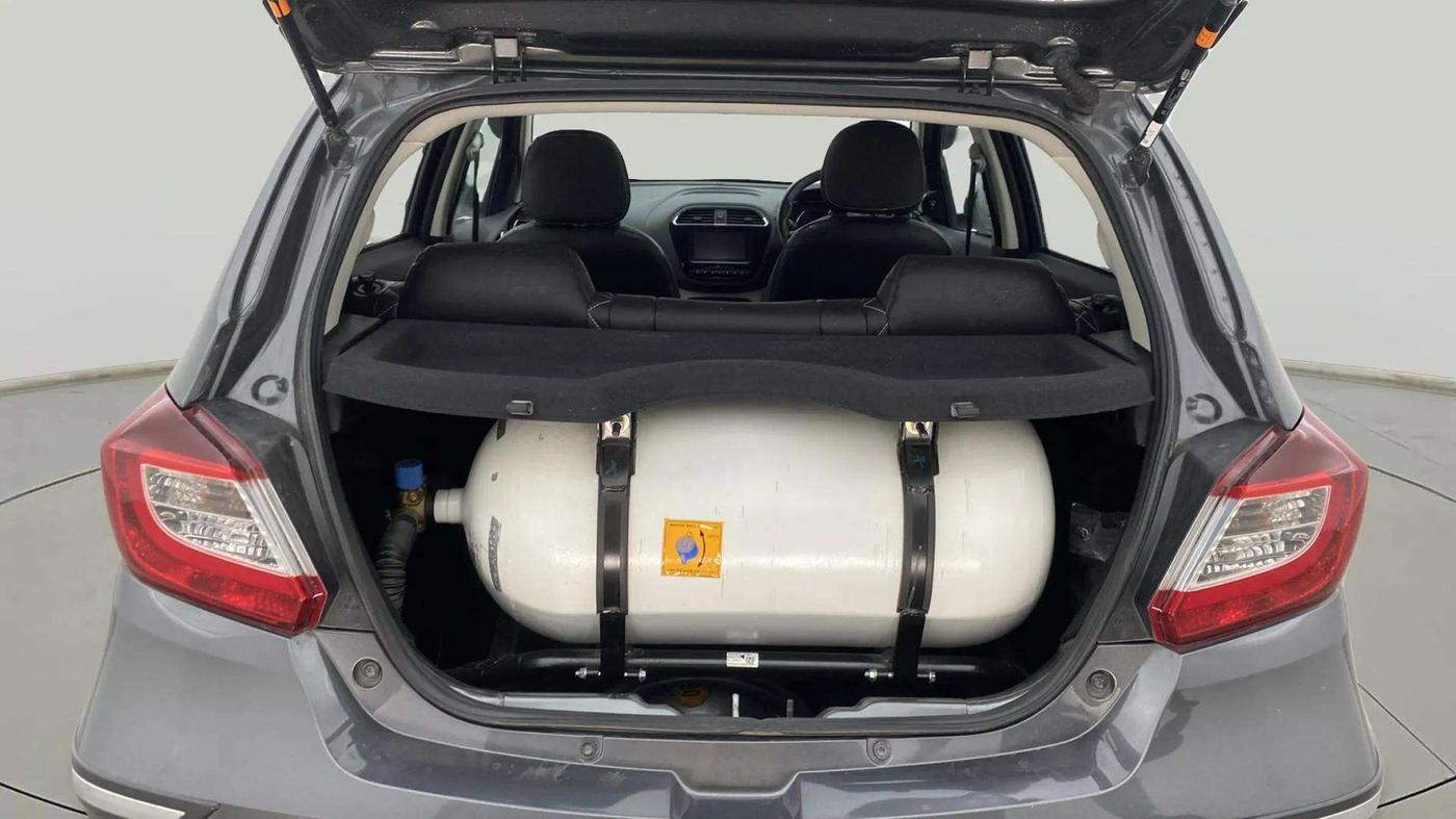 2023 Tata Tiago XZ PLUS CNG, CNG, Manual, 37,629 km, Boot Inside