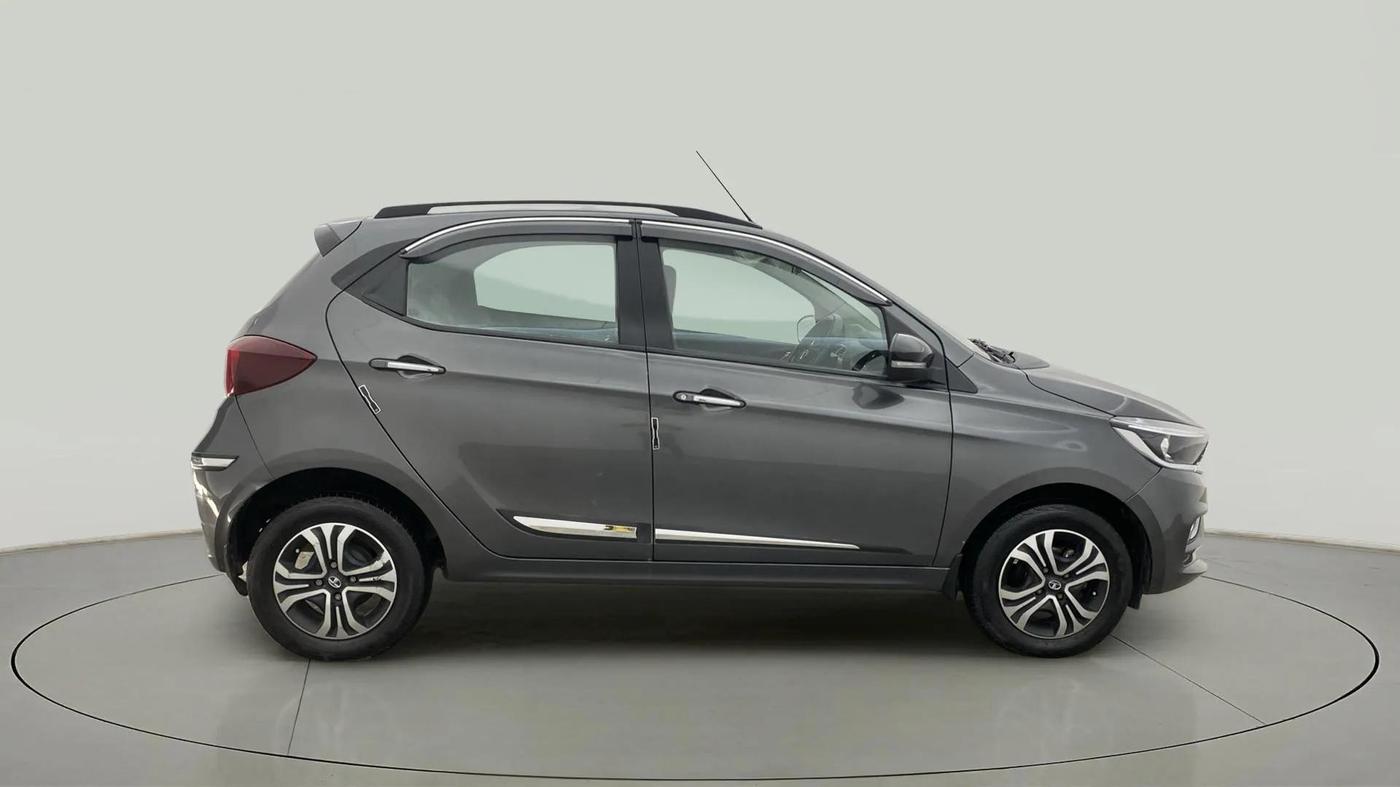 2023 Tata Tiago XZ PLUS CNG, CNG, Manual, 37,629 km, Right Side View