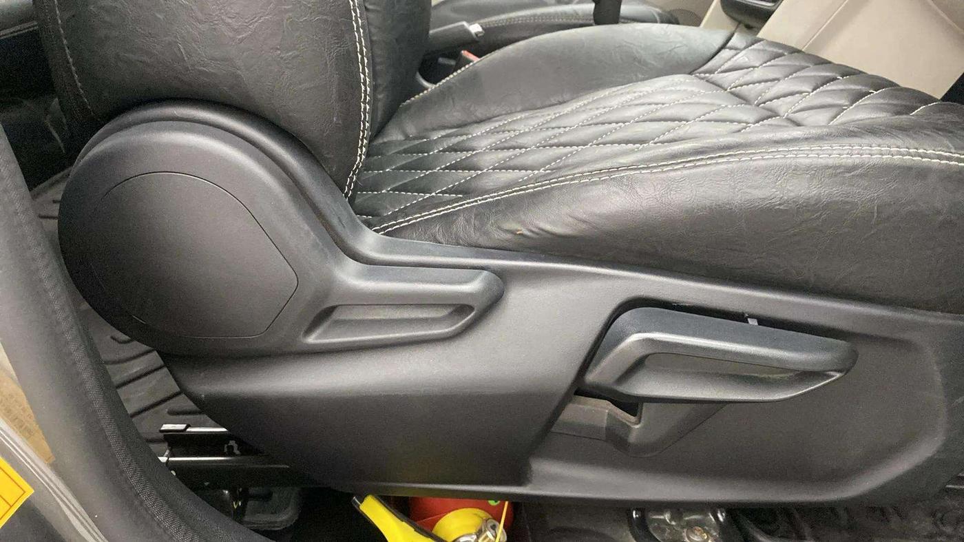 2023 Tata Tiago XZ PLUS CNG, CNG, Manual, 37,629 km, Driver Side Adjustment Panel