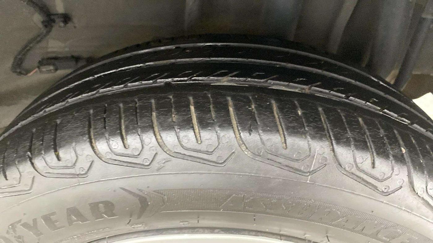 2023 Tata Tiago XZ PLUS CNG, CNG, Manual, 37,629 km, Left Rear Tyre Tread