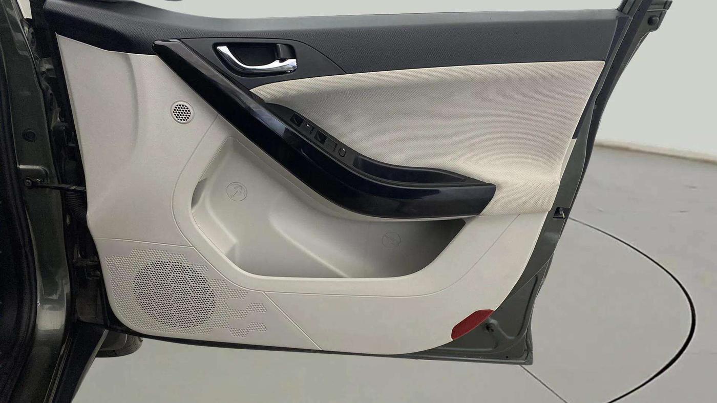 2022 Tata NEXON XZ PLUS (HS) PETROL, Petrol, Manual, 35,828 km, Driver Side Door Panels Control
