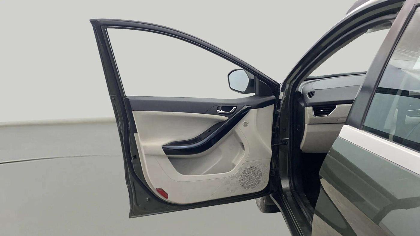 2022 Tata NEXON XZ PLUS (HS) PETROL, Petrol, Manual, 35,828 km, LHS Front Door