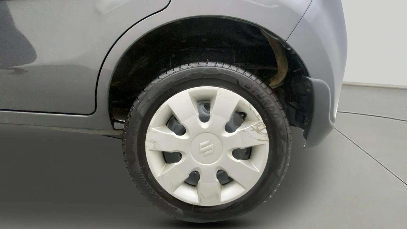 2018 Maruti Alto K10 VXI (O), Petrol, Manual, 33,629 km, Left Rear Wheel