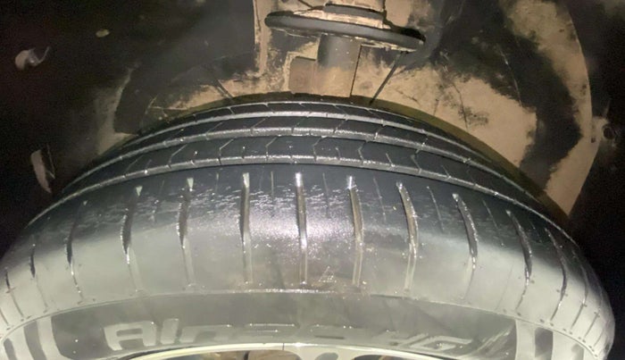 2019 Maruti Swift ZXI PLUS, Petrol, Manual, 7,226 km, Left Front Tyre Tread