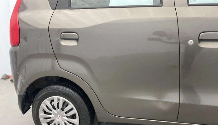 2022 Maruti New Wagon-R VXI (O) 1.0, Petrol, Manual, 41,535 km, Right rear door - Slightly dented