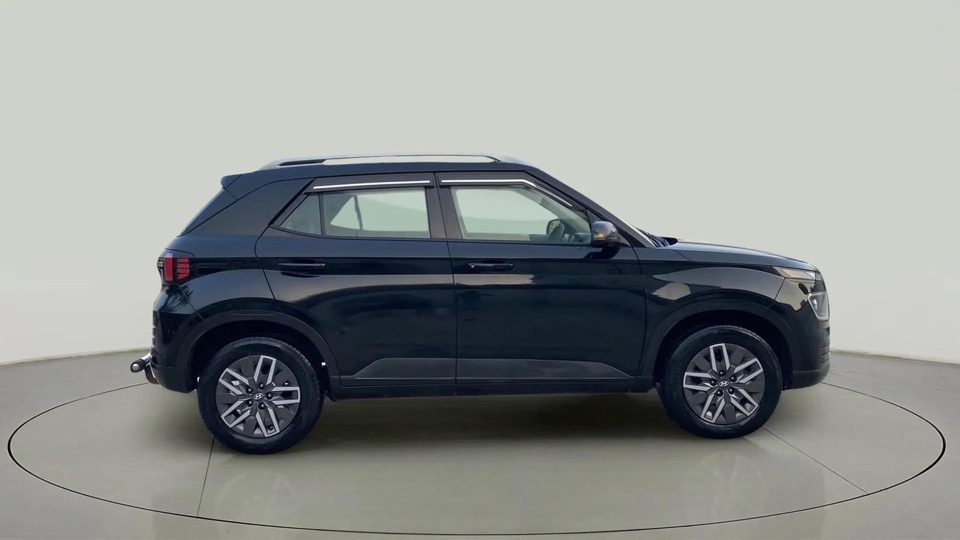 2022 Hyundai VENUE S PLUS 1.5 CRDI, Diesel, Manual, 44,557 km, Right Side View