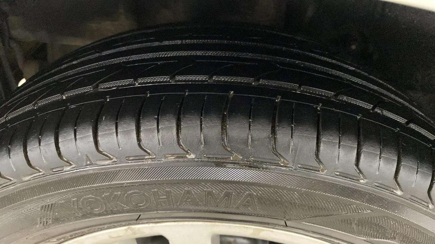 2017 Tata Tiago XZA PETROL, Petrol, Automatic, 72,447 km, Right Rear Tyre Tread