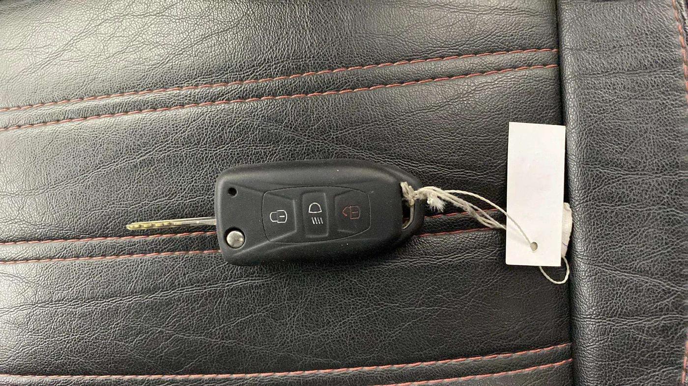2017 Tata Tiago XZA PETROL, Petrol, Automatic, 72,447 km, Key Close Up