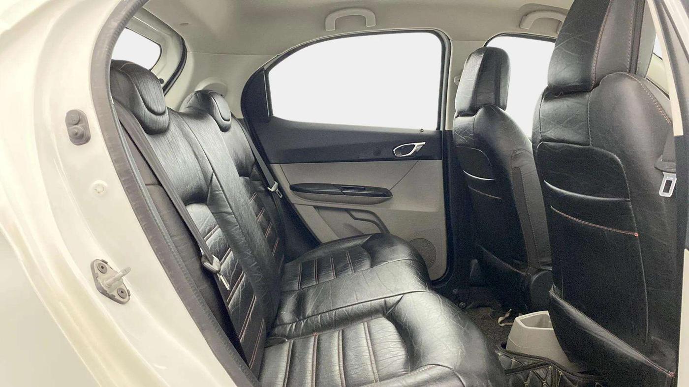 2017 Tata Tiago XZA PETROL, Petrol, Automatic, 72,447 km, Right Side Rear Door Cabin